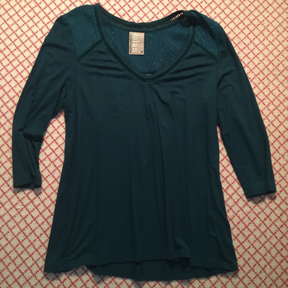 Anthro top w/ shoulder detail